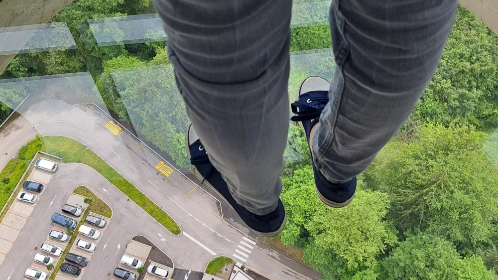 Na vrhu stolpa je tudi adrenalinski krog, kamor bodo stopili le tisti, ki nimajo težav z višino. 