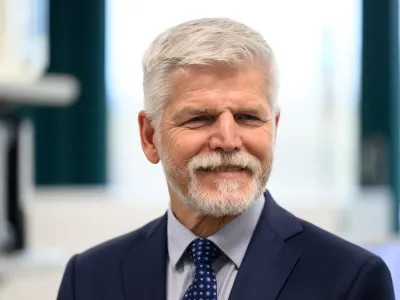 FILED - 15 March 2024, Saxony, Dresden: Petr Pavel, President of the Czech Republic, stands in a laboratory at chip manufacturer Global Foundries. Photo: Robert Michael/dpa
