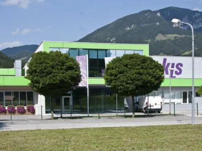 Investicijski projekt zelo pomemben tudi za globalni in hitrejši razvoj avtomobilske industrije v smeri zniževanja ogljičnega odtisa in prehod na zelene, čistejše tehnologije. (Foto: KLS)