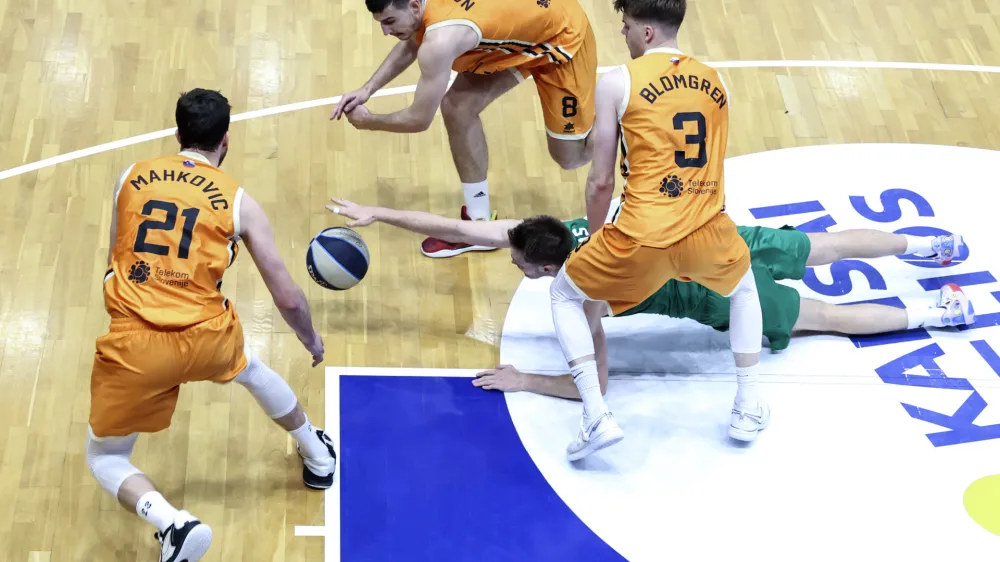 - 29. 05. 2024 - finalna tekma državnega prvenstva v ko&scaron;arki med Helios Domžale in Cedevita Olimpija - Olimpija je osvojila naslov državnega prvaka //FOTO: Jaka Gasar