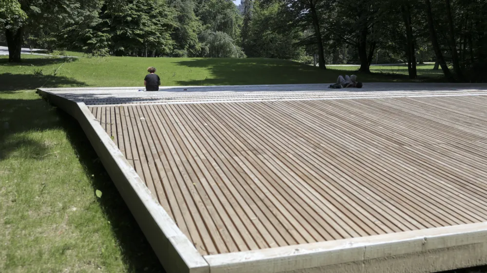 Na Plečnikovem avditoriju v Tivoliju se letos odvija prva sezona. V juniju napovedujejo festival MGLC Poletje v Tivoliju in festival radikalnih teles Spider.  