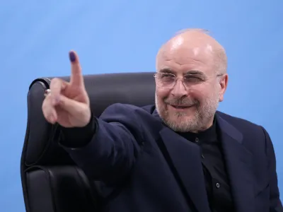 03 June 2024, Iran, Tehran: Speaker of the Iranian Parliament Mohammad Bagher Ghalibaf shows his ink finger to the media as he registers his candidacy for Iran's upcoming presidential election. Photo: Rouzbeh Fouladi/ZUMA Press Wire/dpa