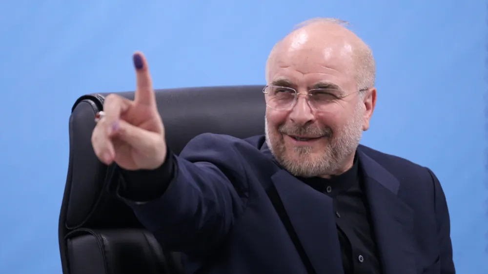 03 June 2024, Iran, Tehran: Speaker of the Iranian Parliament Mohammad Bagher Ghalibaf shows his ink finger to the media as he registers his candidacy for Iran's upcoming presidential election. Photo: Rouzbeh Fouladi/ZUMA Press Wire/dpa
