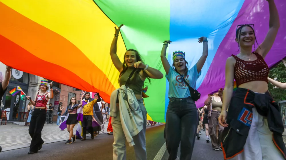 15.06.2024 - povorka po ulicah Ljubljane v okviru Parade ponosa 2024 - parada ponosa - Pride Foto: Luka Cjuha