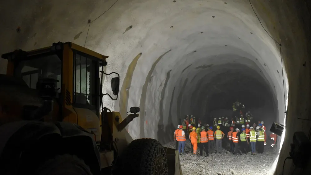 Beka (T2), predor, drugi tir