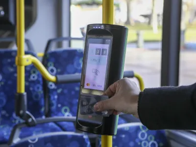 - 29.11.2023 – Ljubljanski potniški promet (LPP) - predstavitev nove digitalne rešitve - plačevanje avtobusnih vozovnic s plačilnimi karticami na mestnih in medkrajevnih linijah - //FOTO: Luka Cjuha