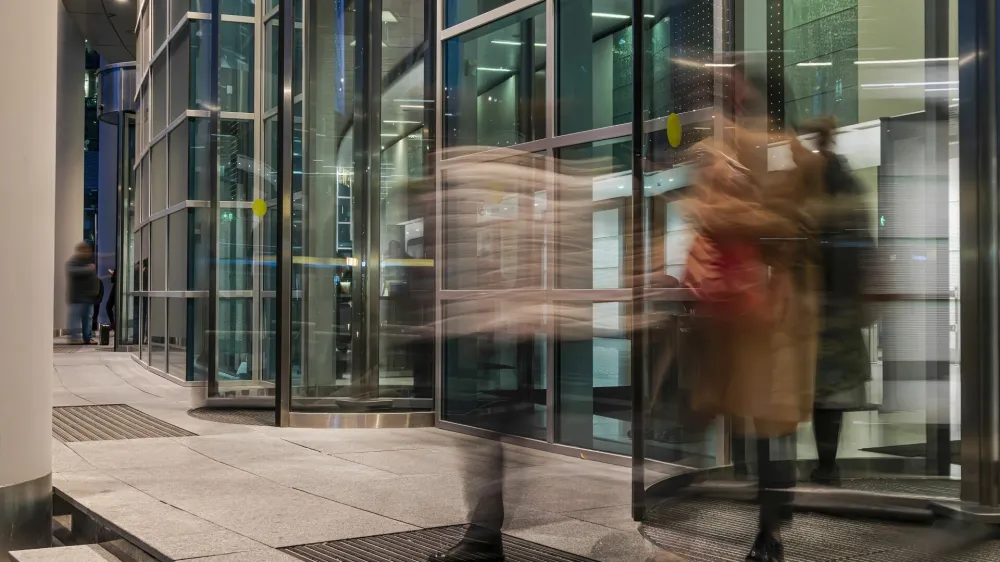 Kaj potrebujejo vaši sodelavci, da bi lahko ostali?