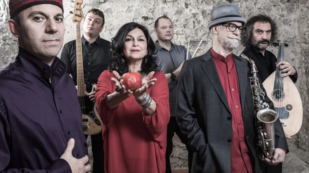 Organizatorji izpostavljajo koncert armenske etno zasedbe Armenian Spirit, ki bo 13. julija.&nbsp;