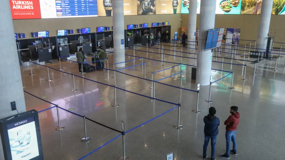 - potni&scaron;ki terminal -&nbsp;- 14.12.2022 - Letali&scaron;če Jožeta Pučnika Brnik &ndash; Aerodrom Ljubljana &ndash; Fraport Slovenija&nbsp;//FOTO: Luka Cjuha