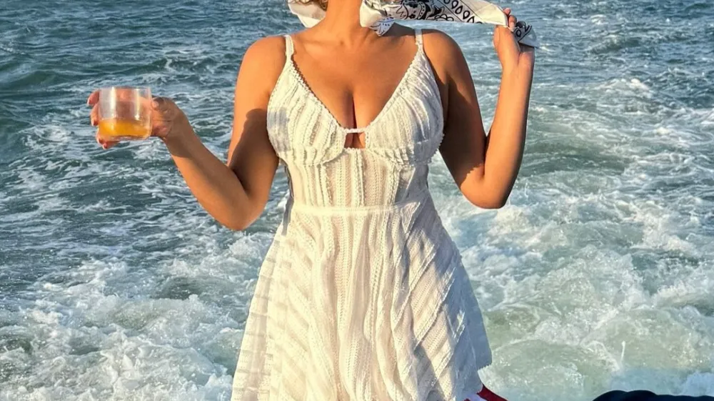 Poletne rute so zadnji poletni hit, ki je postal viralen, potem ko so jih nosile zvezdnice, kot sta pop diva Beyonc&eacute; in &scaron;vedska manekenka Elsa Hosk.