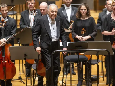 ﻿Zubin Mehta, indijski dirigent - prejemnik državnega odlikovanja zlati red za zasluge za vrhunski prispevek na področju glasbene poustvarjalnosti in navdihujoča prizadevanja, da z glasbo povezuje ljudi in narode - 05.09.2019 - 67. Ljubljana festival 2019 – koncert Izraelskega filharmoničnega orkestra pod taktirko Zubina Mehte //FOTO: Matjaž Rušt
