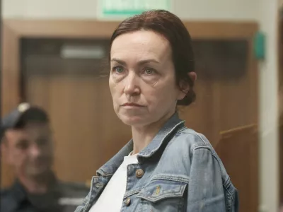 FILE PHOTO: Russian-American journalist for Radio Free Europe/Radio Liberty (RFE/RL) Alsu Kurmasheva, who is in custody after she was accused of violating Russia's law on foreign agents, attends a court hearing in Kazan, Russia May 31, 2024. REUTERS/Alexey Nasyrov/File Photo