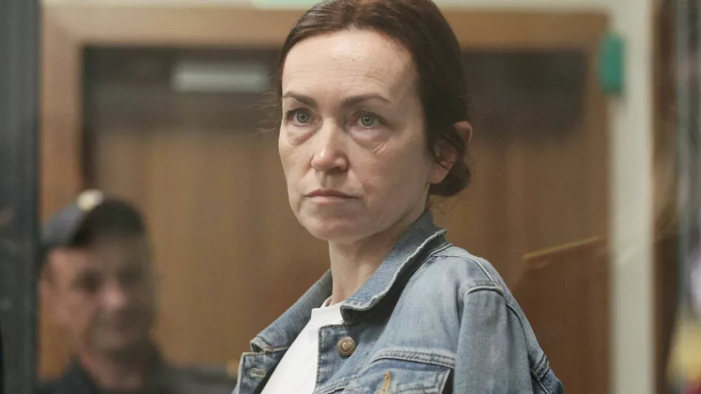 FILE PHOTO: Russian-American journalist for Radio Free Europe/Radio Liberty (RFE/RL) Alsu Kurmasheva, who is in custody after she was accused of violating Russia's law on foreign agents, attends a court hearing in Kazan, Russia May 31, 2024. REUTERS/Alexey Nasyrov/File Photo