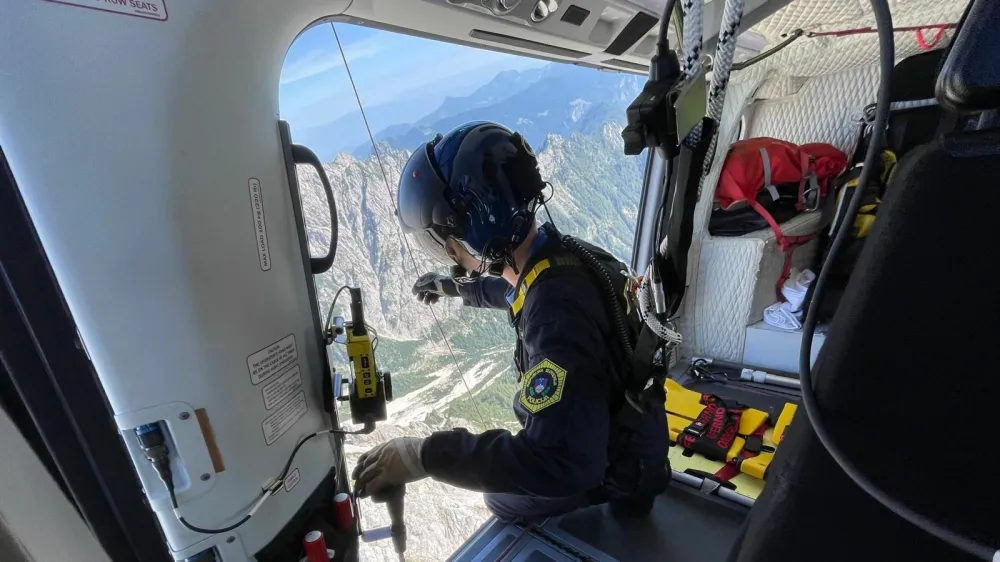 Helikoptersko reševanje v gorah