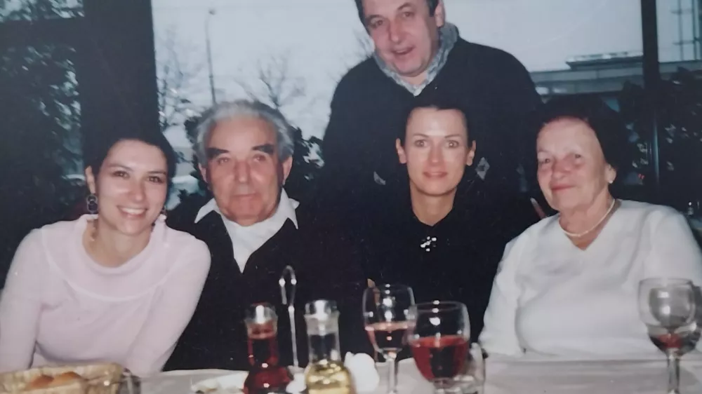 Slavko Košir s sinom in obema vnukinjama Foto: osebni arhiv