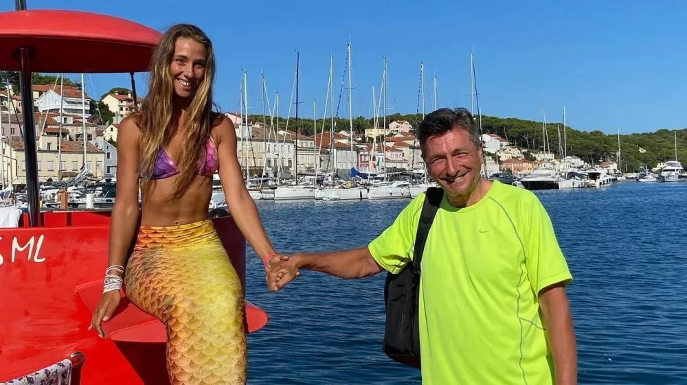 Borut Pahor z morsko deklico. F instagram