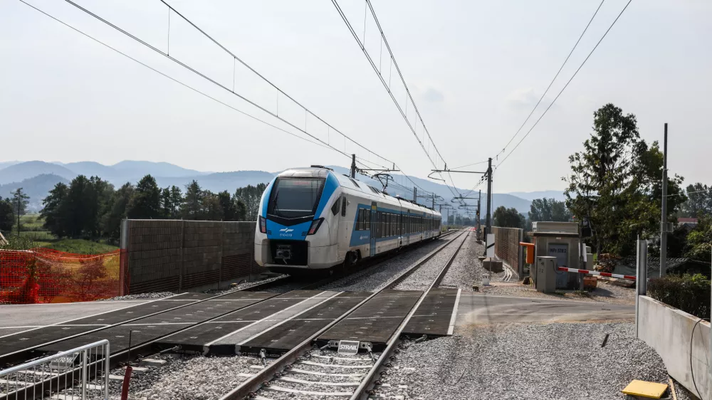 - Železni&scaron;ka postaja Notranje Gorice.- 13.09.2023. - Slovenske železnice, prenova proge med Borovnico in Notranjimi goricami.//FOTO: Bojan Velikonja