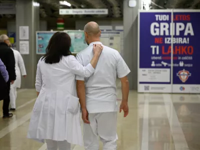 Gripa - 09.01.2024 &ndash; opozorilna stavka zdravnikov in zobozdravnikov - zdravniki in zobozdravniki zaradi neuresničenih zavez vlade iz že sklenjenih sporazumov opozorilno stavkali. protest //FOTO: Nik Erik Neubauer 