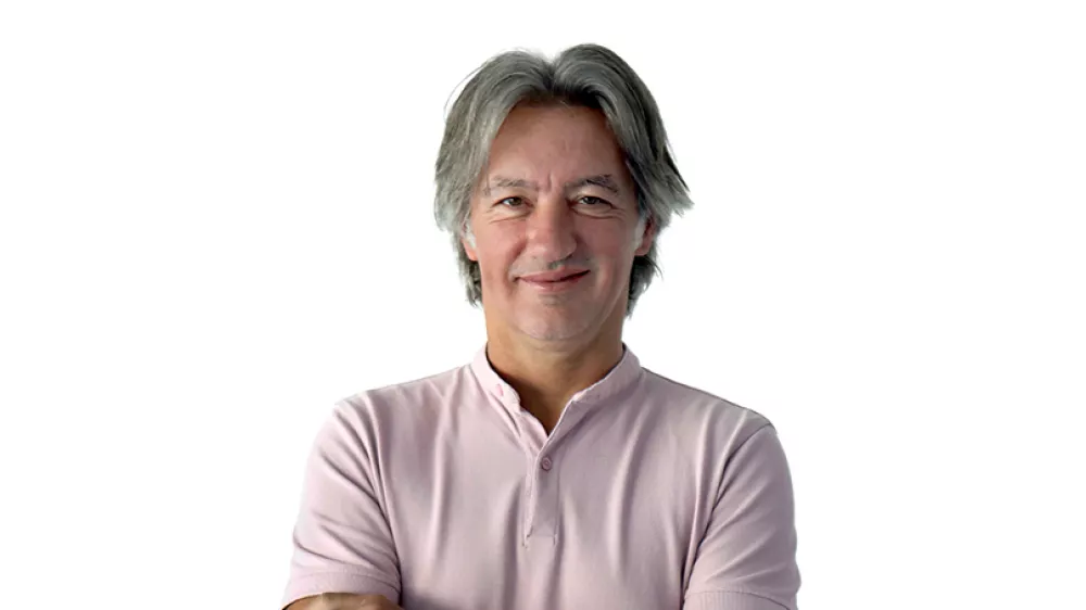 07.06.2024 - Matej &Scaron;takulZA ONLINE - Redakcija Dnevnik 2024 - portreti za komentarje in kolumne - kolumnisti - komentatorji &ndash; novinarji - portret