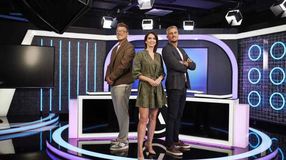 Ekipa, ki bo vodila športne programe na Arena TV 2. Nejc Vidmar, Nataša Gavranić in Denis Šme / Foto: Arena Tv