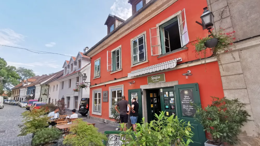 Restavracija &Scaron;pajza