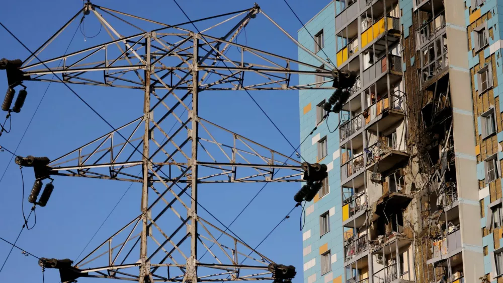 A view shows a damaged multi-storey residential building following an alleged Ukrainian drone attack in the course of Russia-Ukraine conflict, in Ramenskoye in the Moscow region, Russia September 10, 2024. REUTERS/Maxim Shemetov