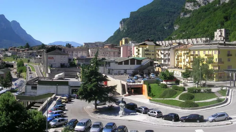 Panoramski pogled na današnje mestece Longarone / Foto: Wikipedija / Foto: Wikipedija