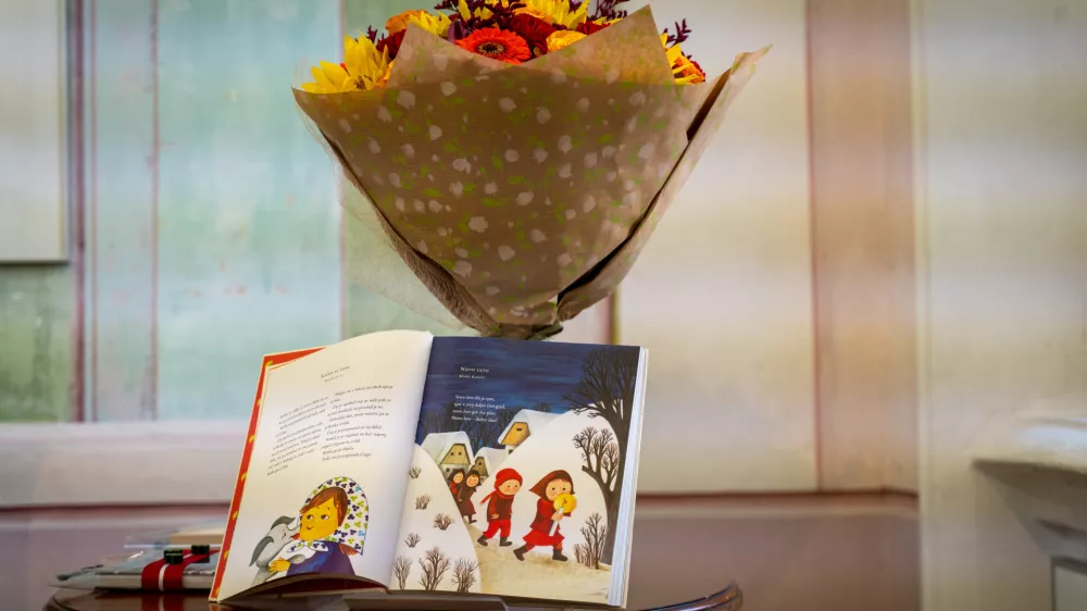 V Erbergovih paviljonih v Dolu pri Ljubljani lahko pokukate v del bogatega opusa ilustratorke Marjance Jemec Božič. Foto: Ivan Marjanović