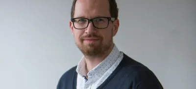 Tomaž Klipšteter, komentator, novinar    - Dnevnik 2016 - portreti za komentarje in kolumne - komentatorji - novinarji - novinar -  //FOTO: Maja Marko