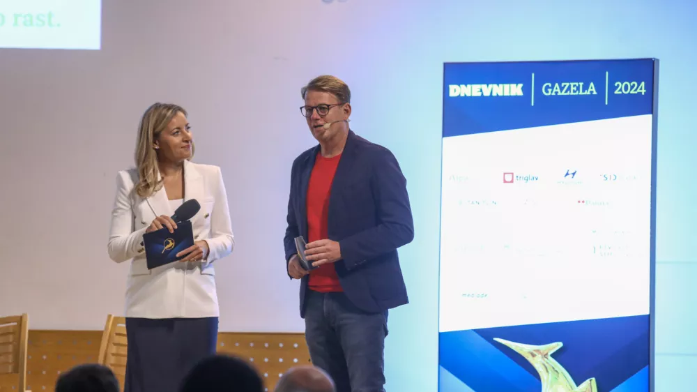 Anja Hlača Ferjančič in Antiša Korljan1.10.2024 - 24. Slovenska GAZELA 2024 – regijski izbor najboljših najhitreje rastočih podjetij – razglasitev Gazele Gorenjske regije.  FOTO: Luka Cjuha