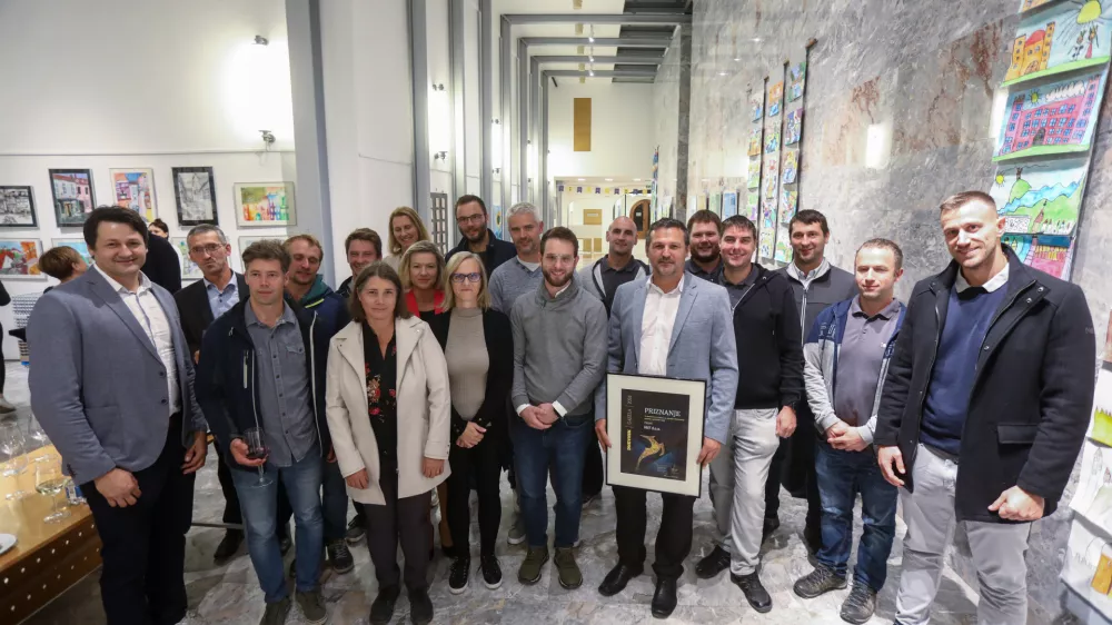 Podjetje KOV1.10.2024 - 24. Slovenska GAZELA 2024 – regijski izbor najboljših najhitreje rastočih podjetij – razglasitev Gazele Gorenjske regije.  FOTO: Luka Cjuha