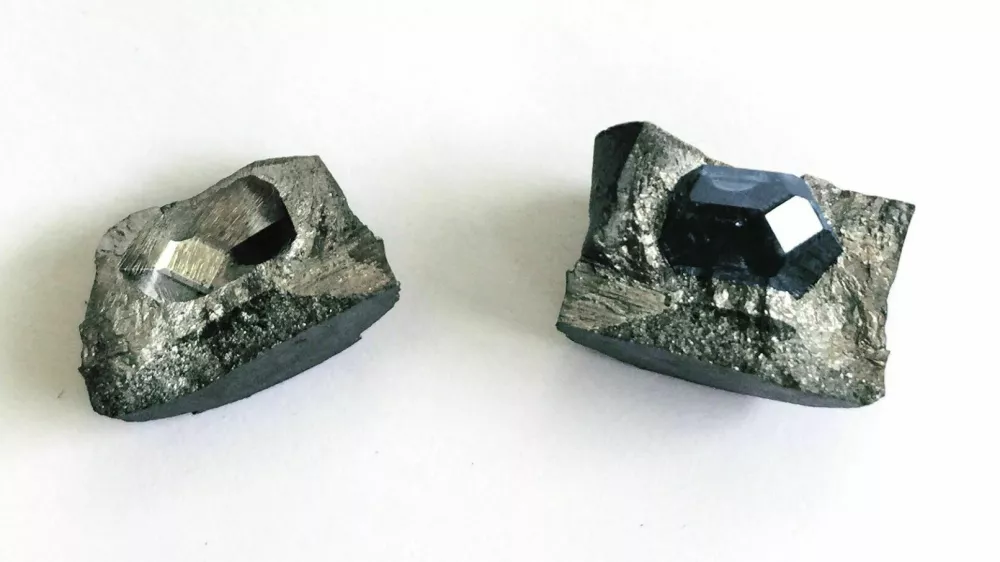 diamant iz pepela pokojnika, alternativni pogreb / Foto: Arhiv Podjetja Babajić