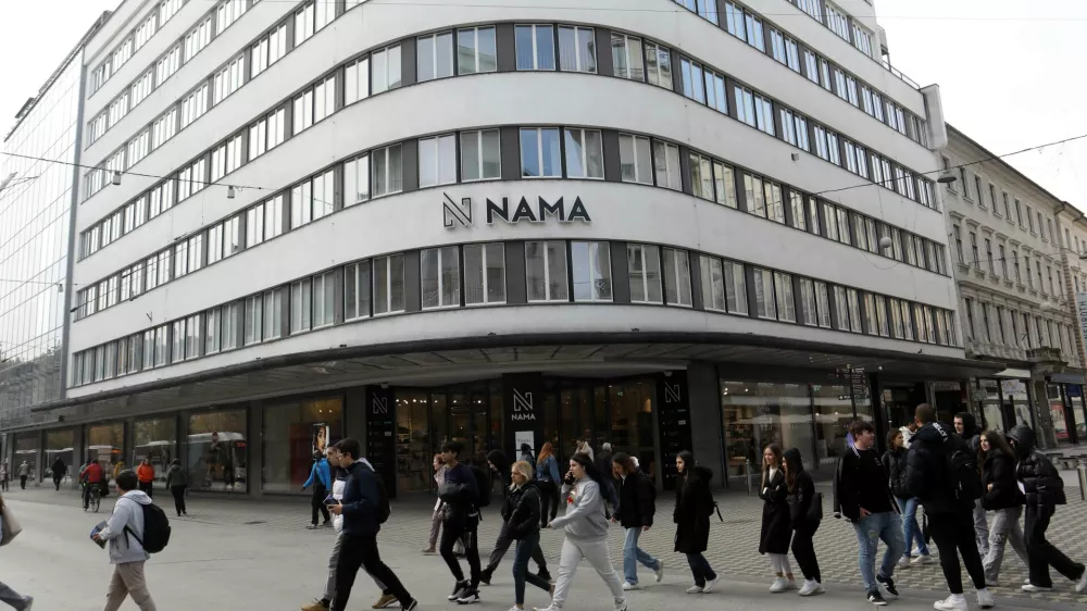 04.11.2024 - tgovina NAMAFoto: Tomaž Skale