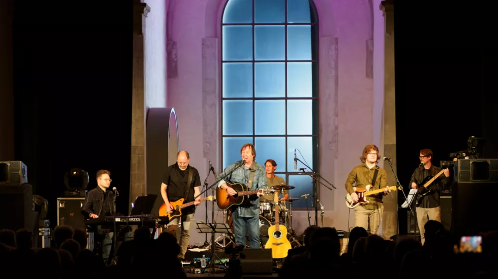 Novele je Mef poimenoval tudi svoj novi bend, sestavljen iz »mladcev«. Foto: Arhiv Dnevnika 