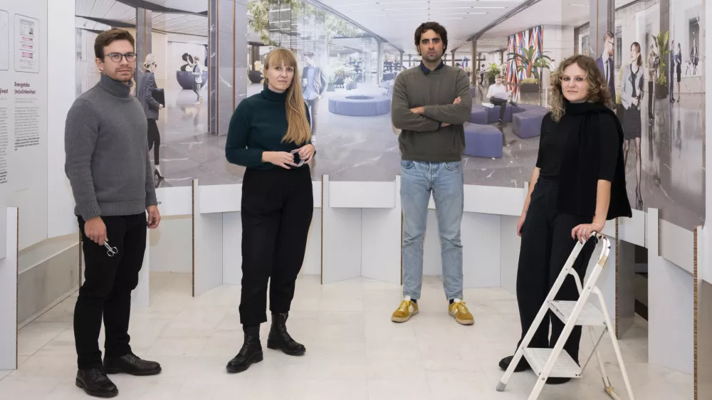 Avtorji razstave Vizije so 19: Poslovne stavbe in mesto, prihodnost TR2 (z leve): Gašper Skalar, Katarina Čakš, Jure Sadar in Isabela Karlin Čoh Foto: Nik Erik Neubauer