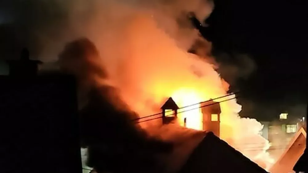 Požar Tržič 25.11. Foto: Bralec