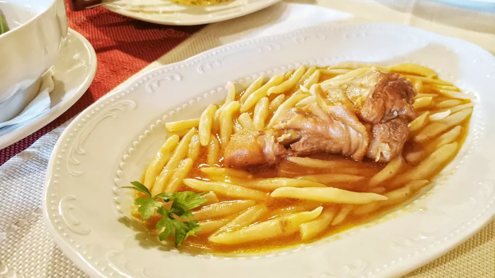 Pljukanci s koko&scaron;jo, San Mauro