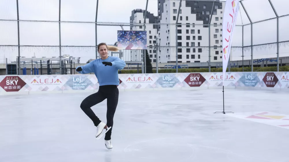 - 23.11.2023 &ndash; Nakupovalno sredi&scaron;če ALEJA - drsali&scaron;če Aleja Sky na strehi Aleje, Raku&scaron;eva ulica 1 v Ljubljani //FOTO: Jaka Gasar