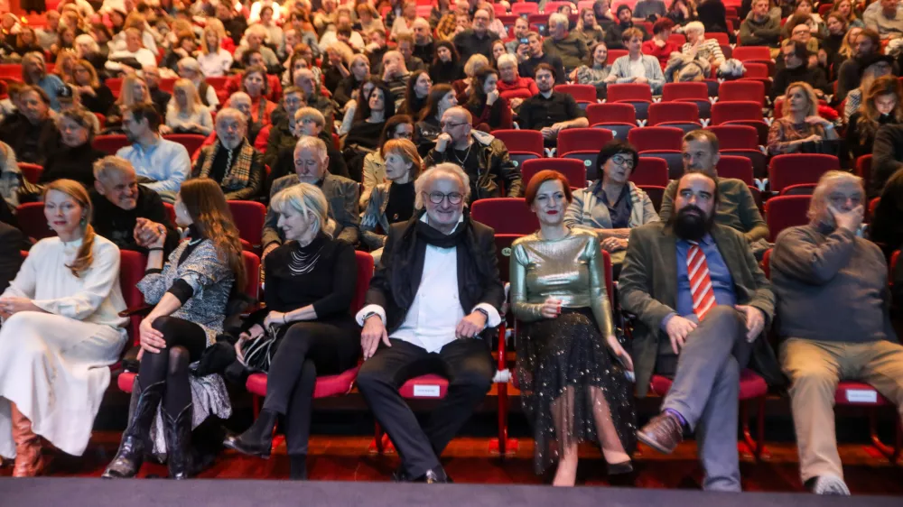 - Robert Bratu&scaron;a, režiser,- Asta Vrečko, ministrica za kulturo,17.12.2024. Repriza premiere filma Babica gre na jug režiserja Vinci Vogue Anžlovarja n vpis v žalno knjigo ob njegovi smrti.//FOTO: Bojan Velikonja