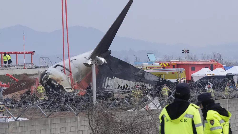 Vzrok strmoglavljenja &scaron;e ni znan. Foto AP