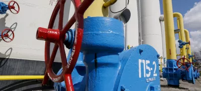 FILE PHOTO: Valves and pipes are seen at a gas compressor station in the village of Boyarka, outside Kiev, April 22, 2015. REUTERS/Gleb Garanich/File Photo/File Photo