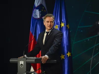 Robert Golob10.01.2025 Slovesnost v organizaciji ministrstva za gospodarstvo, turizem in &scaron;port ob vstopu Slovenije v polnopravno članstvo Evropske vesoljske agencije (ESA), Center Noordung, VitanjeFOTO: Nik Erik Neubauer