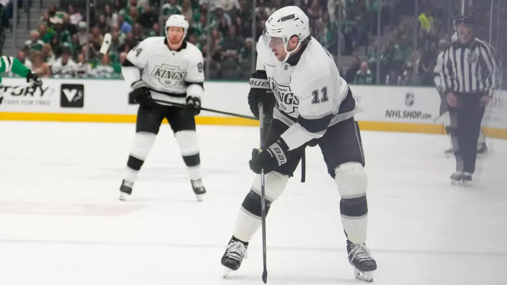Feb 28, 2025; Dallas, Texas, USA; Los Angeles Kings center Anze Kopitar (11) in action against the Dallas Stars during the first period at American Airlines Center. Mandatory Credit: Chris Jones-Imagn Images