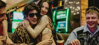 Anora, oskarji, F Neon