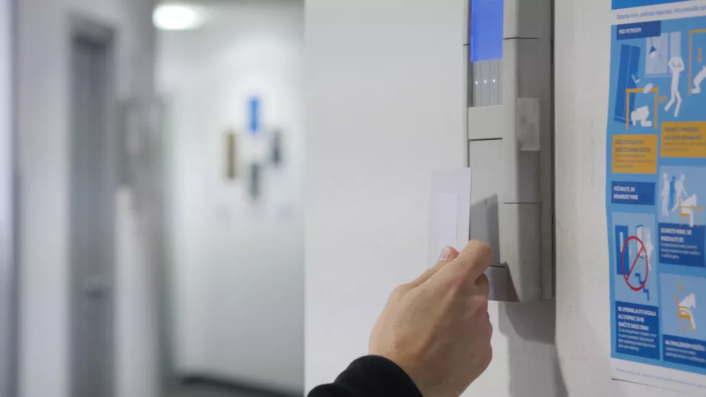 Ljubljana.Evidentiranje delovnega casa.Foto: STA