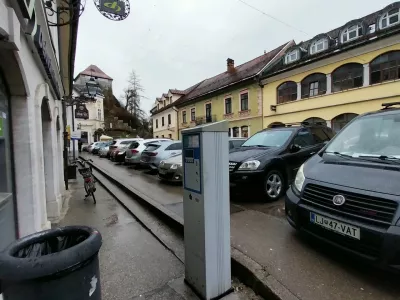 S 17. marcem bo v Kamniku začel veljati nov režim parkiranja. Foto: Vesna Levičnik