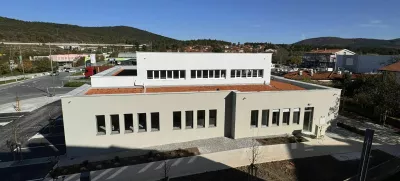 Kozina, Mestni trg.Nov podjetniski inkubator.