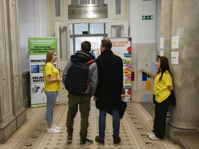 - Gimnazija Antona Aškerca - 17.02.2023 - Informativni dnevi 2023 - informativni dan na fakultetah in srednjih šolah za bodoče študente in dijake - izobraževanje - šolstvo - študij - dijaki - študenti - //FOTO: Nik Erik Neubauer