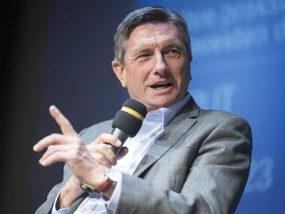 Steverjan, Sedejev dom.Pogovor bivsega predsednika republike Boruta Pahorja z mladimi iz zamejstva, Koroske in Argentine.