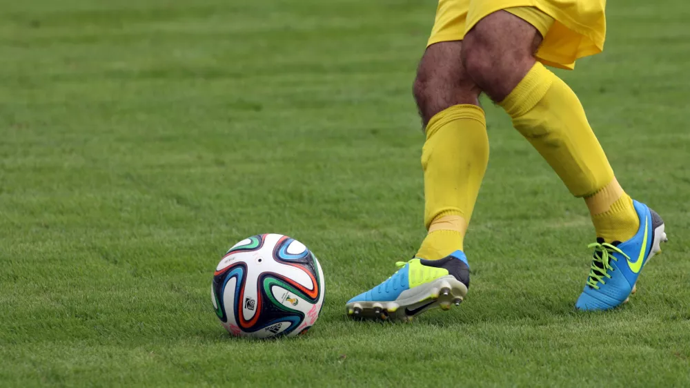 ﻿- simbolična fotografija - nogometna žoga - nogometaš- - nogomet - Kalcer Radomlje: Rudar Velenje, 3. krog - Prva liga - nogometaši Rudarja so v 3. krogu Prve lige premagali Kalcer Radomlje z 2:1 (2:1). //FOTO: Tomaž Skale